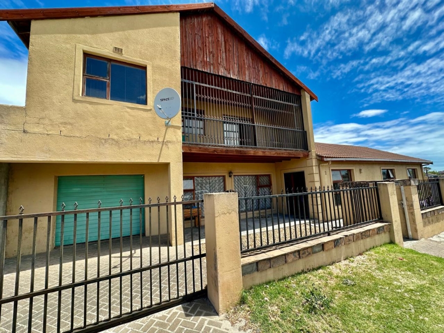 4 Bedroom Property for Sale in Highbury Western Cape